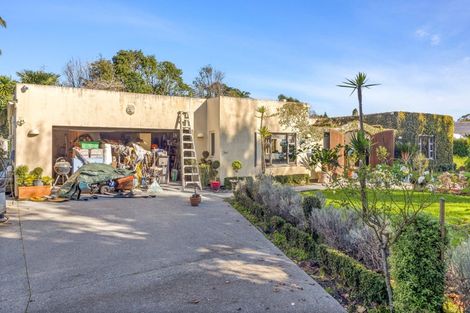 Photo of property in 14 Station Road, Huapai, Kumeu, 0810