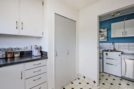 Photo of property in 200 Frimley Avenue, Frimley, Hastings, 4120