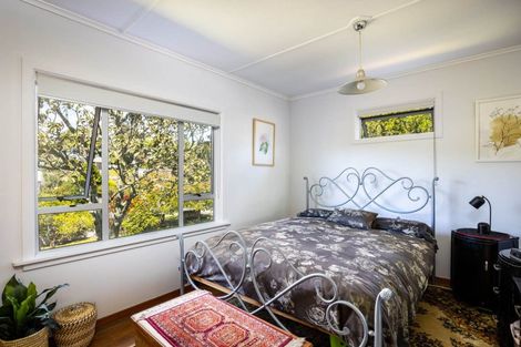 Photo of property in 30 Awanui Street, Merrilands, New Plymouth, 4312