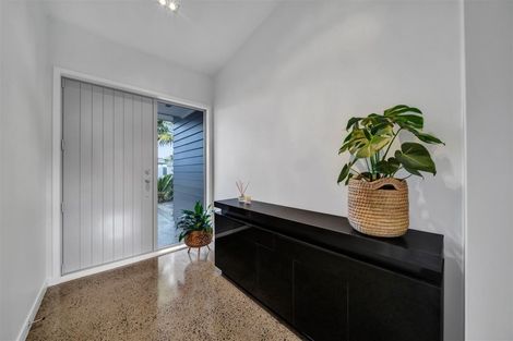 Photo of property in 15 Marlin Terrace, Bell Block, New Plymouth, 4312