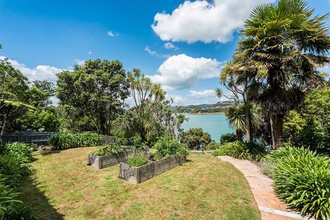 Photo of property in 40 Seaview Road, Paremata, Porirua, 5024