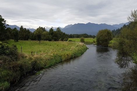 Photo of property in 751 La Fontaine Road, Harihari, 7884