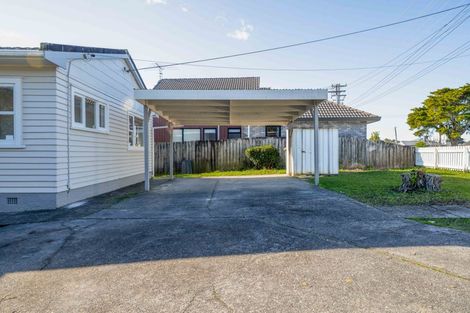 Photo of property in 1/66 Coronation Road, Hillcrest, Auckland, 0627