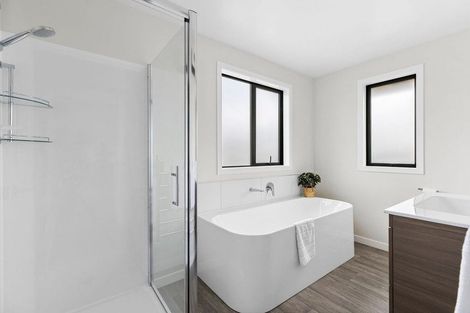 Photo of property in 15 Rubus Street, Wanaka, 9382