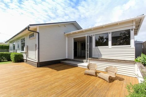 Photo of property in 30 Nobs Line, Strandon, New Plymouth, 4312