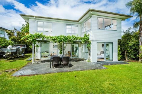 Photo of property in 5 Kilduff Place, Mairangi Bay, Auckland, 0630