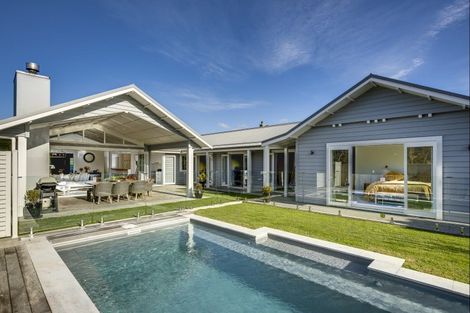 Photo of property in 18 Reynolds Road, Havelock North, 4130