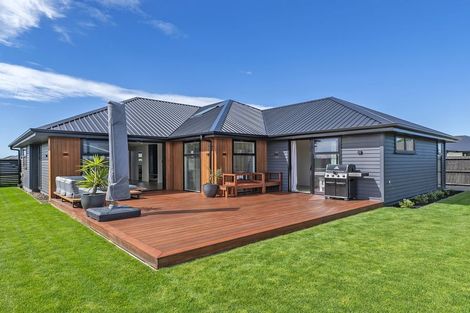 Photo of property in 15 Collisson Street, Leeston, 7632