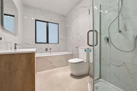Photo of property in 50 Whakairo Crescent, Gulf Harbour, Whangaparaoa, 0930