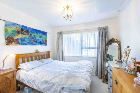 Photo of property in 3 The Avenue, Paraparaumu Beach, Paraparaumu, 5032