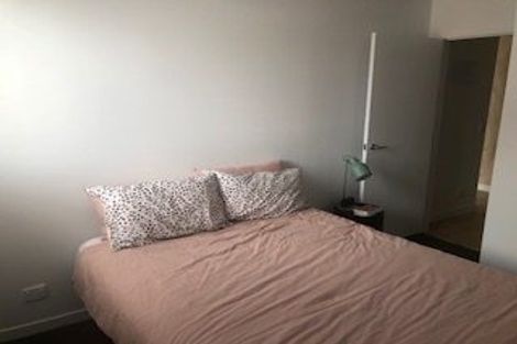 Photo of property in 2/165 Hobsonville Point Road, Hobsonville, Auckland, 0616