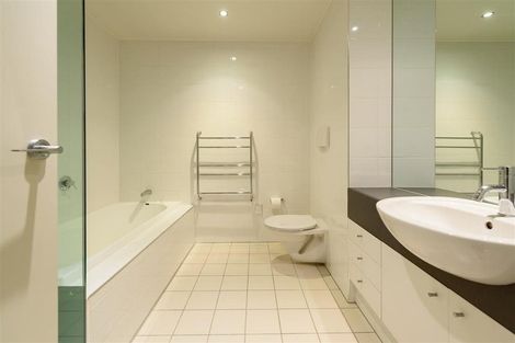 Photo of property in Sanctum Apartments, 22/10b Ebor Street, Te Aro, Wellington, 6011
