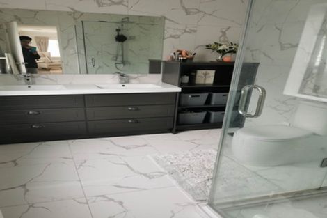 Photo of property in 8 Pennant Street, Long Bay, Auckland, 0630