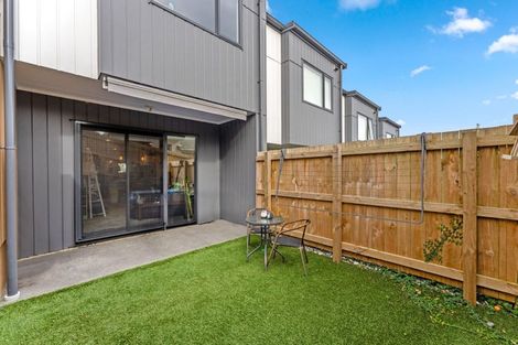 Photo of property in 12/694 Whangaparaoa Road, Stanmore Bay, Whangaparaoa, 0932