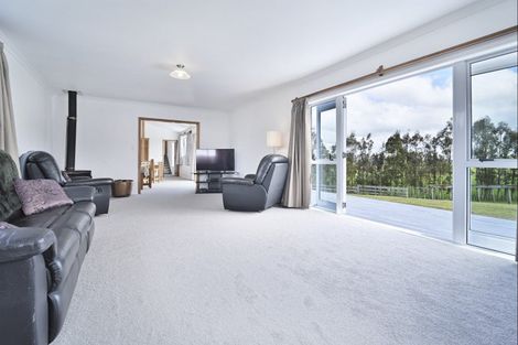 Photo of property in 1020 Te Aute Trust Road, Poukawa, Hastings, 4178