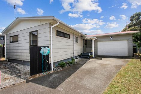 Photo of property in 7 Taihiki Road, Clarks Beach, 2122