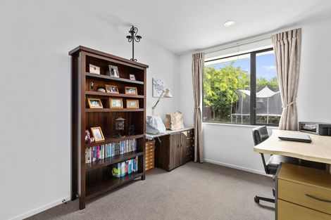 Photo of property in 10 Barwick Place, Huntington, Hamilton, 3210