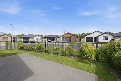 Photo of property in 86 Hills View Drive, Papamoa, 3118