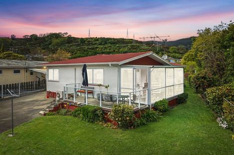 Photo of property in 304 The Ridgeway, Stoke, Nelson, 7011