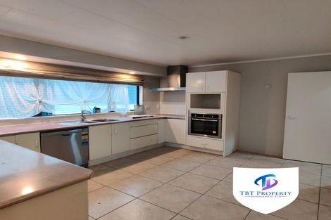 Photo of property in 21 Hakea Place, Totara Heights, Auckland, 2105