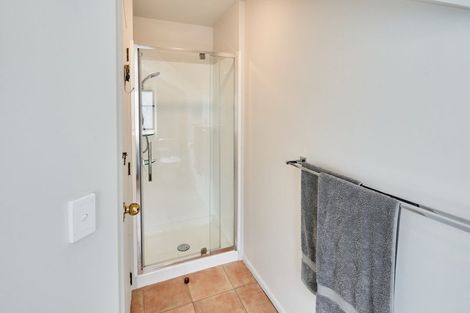 Photo of property in 2/139 Knights Road, Hutt Central, Lower Hutt, 5010