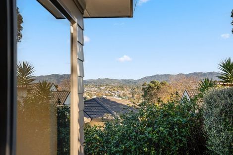 Photo of property in 18 Mckinley Road, Sunnyvale, Auckland, 0612