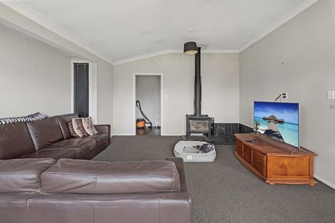 Photo of property in 37 Cross Street, Coalgate, 7673