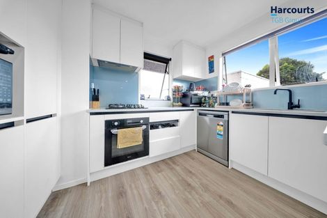 Photo of property in 1 Gibbons Road, Weymouth, Auckland, 2103