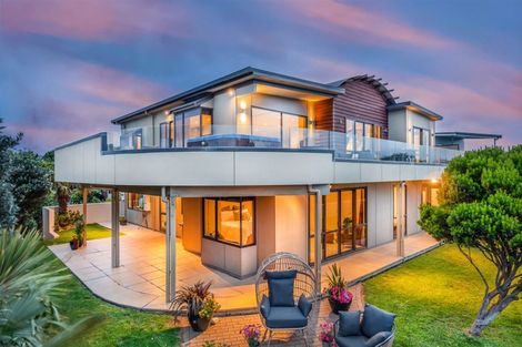 Photo of property in 3 The Palms, Raumati Beach, Paraparaumu, 5032