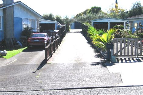 Photo of property in 8 Janine Place, Bucklands Beach, Auckland, 2014