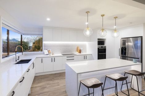 Photo of property in 54 Regency Crescent, Redwood, Christchurch, 8051