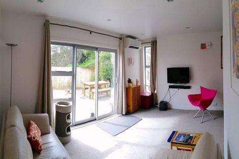 Photo of property in 4 Versailles Street, Karori, Wellington, 6012