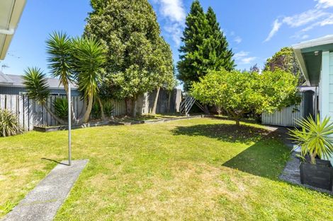 Photo of property in 61 Oregon Drive, Maoribank, Upper Hutt, 5018
