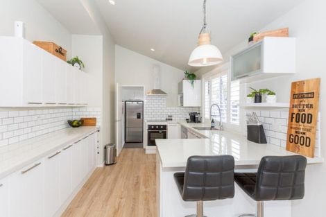 Photo of property in 38 Stoke Street, Sumner, Christchurch, 8081