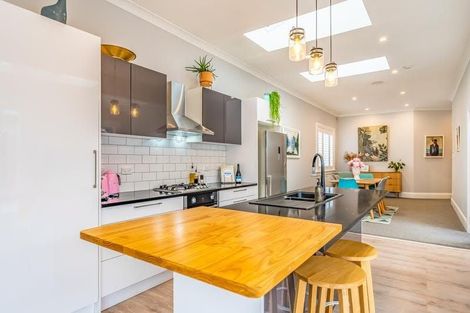 Photo of property in 18 Bolton Street, Petone, Lower Hutt, 5012