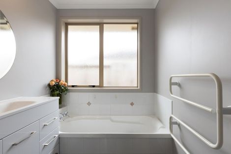 Photo of property in 81 Mount View Road, Melville, Hamilton, 3206