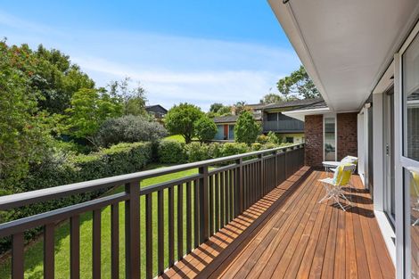 Photo of property in 16 Andrea Place, Sunnyhills, Auckland, 2010