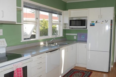 Photo of property in 151 Te Moana Road, Waikanae, 5036