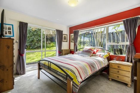 Photo of property in 2/19 Simon Ellice Drive, Bayview, Auckland, 0629