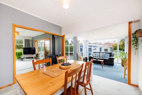 Photo of property in 10 Nairn Crescent, Awapuni, Palmerston North, 4412