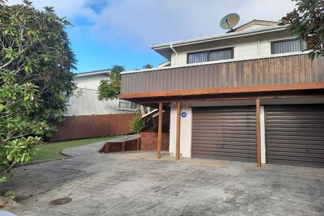 Photo of property in 2/70 Juniper Road, Sunnynook, Auckland, 0632