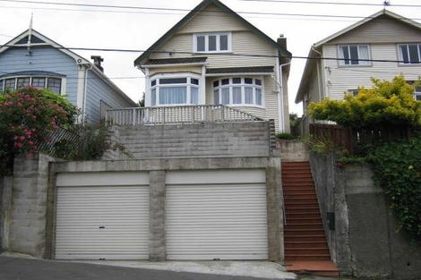 Photo of property in 24 Rolleston Street, Mount Cook, Wellington, 6021