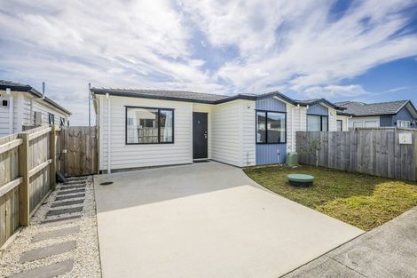 Photo of property in 9 Tuuhura Road, Pukekohe, 2120