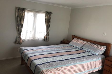 Photo of property in 26 Terracotta Drive, Blockhouse Bay, Auckland, 0600