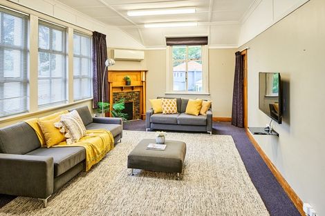 Photo of property in 148-150 Muritai Road, Eastbourne, Lower Hutt, 5013