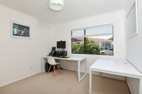 Photo of property in 7/55 Tuhikaramea Road, Dinsdale, Hamilton, 3204