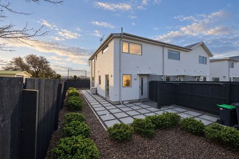 Photo of property in 9/51 Hills Road, Edgeware, Christchurch, 8013