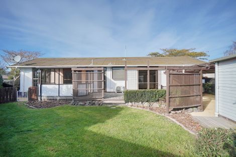 Photo of property in 49 Oldwood Street, Bishopdale, Christchurch, 8053