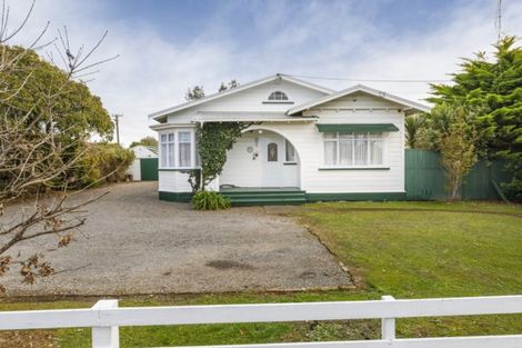 Photo of property in 16 Lyon Street, Marton, 4710