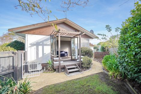 Photo of property in 49 Oldwood Street, Bishopdale, Christchurch, 8053